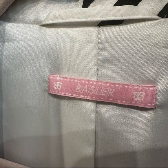 Basler | 38 / 6 | pink black geometric print 1980s satin blazer - Picture 9 of 9